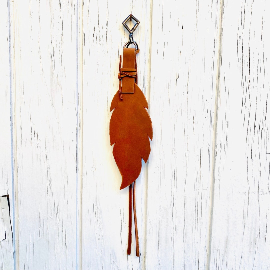 Saddle Leather Feather Design / Gold Foil Leather Accent Leather Store