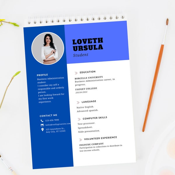 Creative Unique and Eye-Catching Layout for an Impressive CV, Modern Professional Minimalist Resume Template Design for a Standout CV