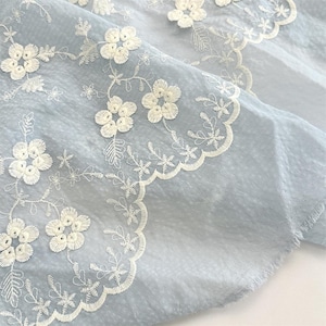 Bloemenborduurstof, bloemenstof, quiltstof, jurkstof, geborduurde stof, zachte stof, gordijnstof, stof per 1/2 meter