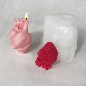 LARGE FLAT HEART <br>CANDLE MOLD <br>(2.75 HT, 1 lb 13 oz)