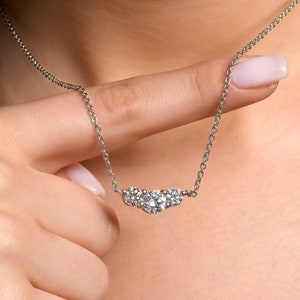 3 Round Diamonds 4 Carat Luxurious Pendant Necklace CVD Lab Diamond Necklace H VS1 High Quality Mom Diamond Necklace