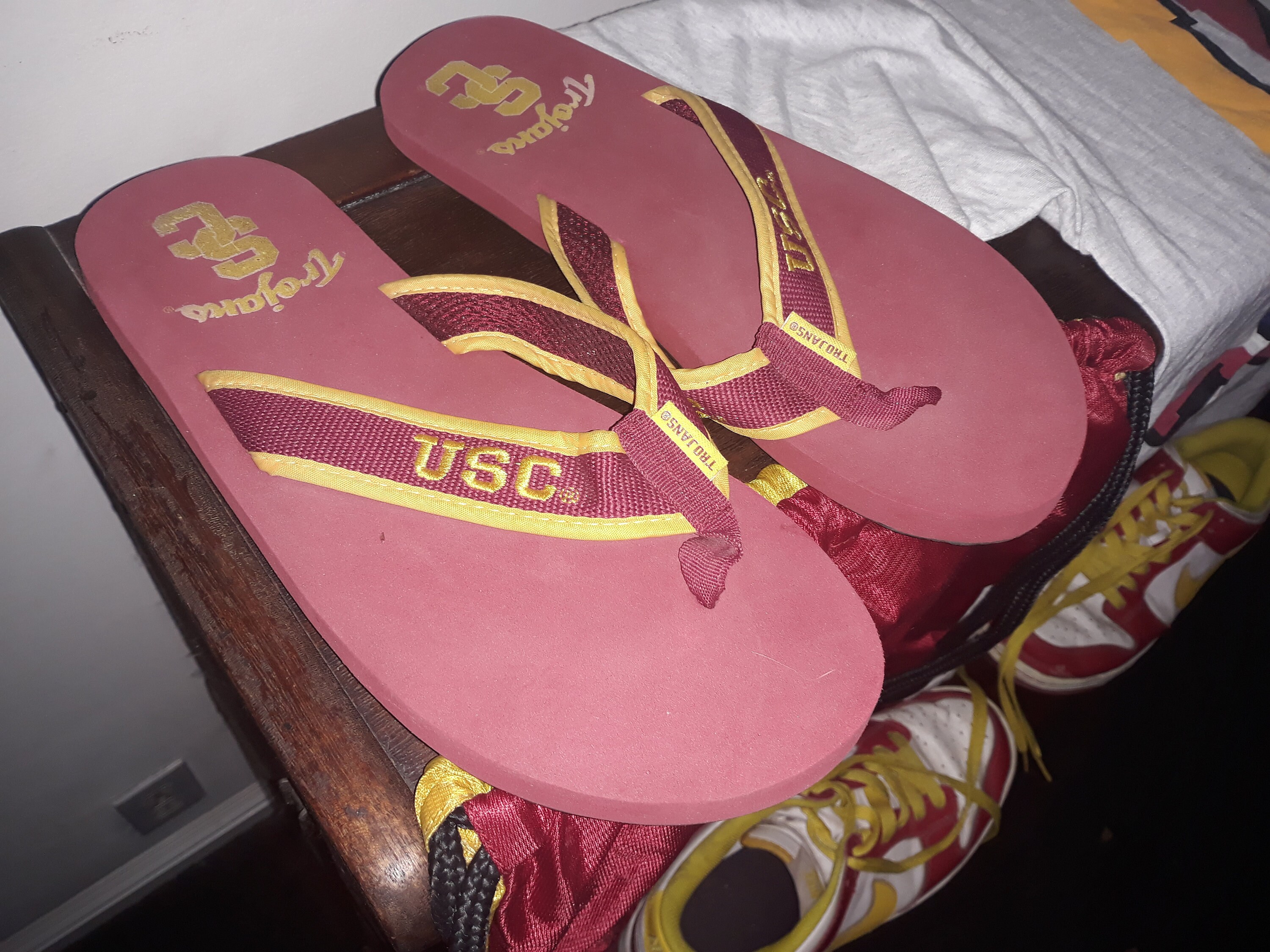 New authentic USC Trojan sandle/shower shoes Rubber Shower Shoes Prison Sandals Slippers Flip Flops Size  main image 2