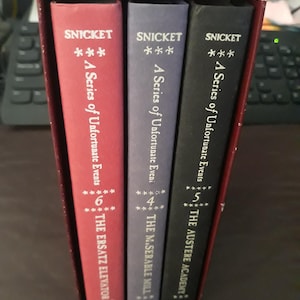 2 box 6 volume set of Lemony Snicket&#39;s a Series of Unfortunate Events