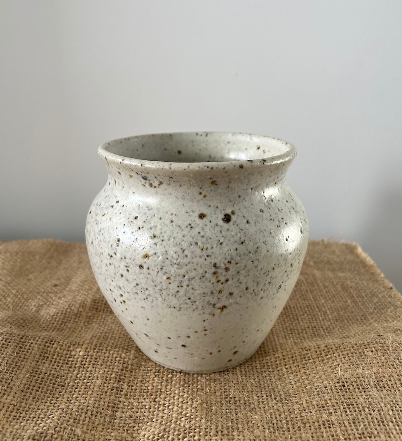 Small ceramic vase image 1