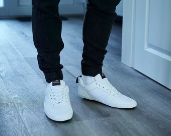 sleeco - hochwertige Hausschuhe im echten Sneaker-Look, INDOOR-SNEAKERS Sam Smith SLIPPERS