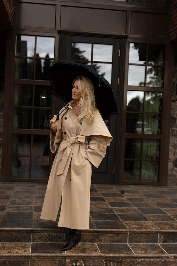 ジャケット・アウター OVERCOAT Cape Shoulder Overcoat - Beige OVERCOAT Cape Shoulder Overcoat - Beige 【公式通販】