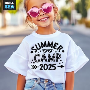 Campamento de verano 2025 SVG, PNG, camiseta de campamento para niños Svg, campista de verano Svg, cara sonriente, signo de la paz, para Cricut, silueta, impresión por sublimación