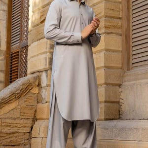 Men&#39;s Gray Kameez Shalwar: Handmade Pakistani Kurta Salwar