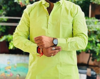 Kurta-katoen voor heren: traditionele Indiase kleding, groene kleur