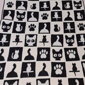 かぎ針編みの猫用ブランケット、猫用ベッドスプレッド、おばあちゃんのスクエア型猫用スロー、黒と白のアフガン、保育園用ブランケット、母の日ギフト、クリスマスギフト、猫好きの方へのギフト