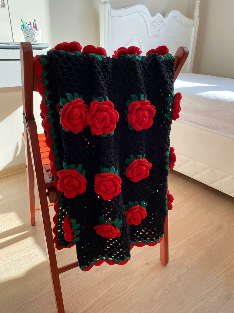 Crochet Red Rose Granny Square Blanket Bedspreadsofa Etsy