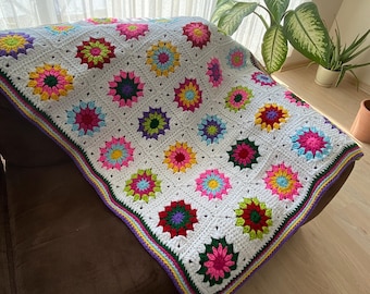 Crochet White Blanket,Large Flower Afghan,Granny Square Bedspread,Knit Throw, Crocheted Sofa Blanket,Tv Blanket,Christmas Gift,Gift for Mom