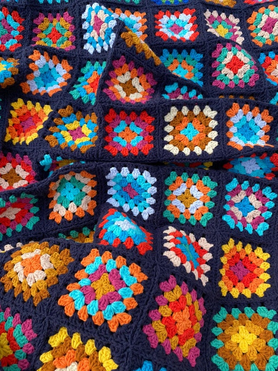 クロシェ編みのロザンヌブランケット、レトロなグランマスクエア