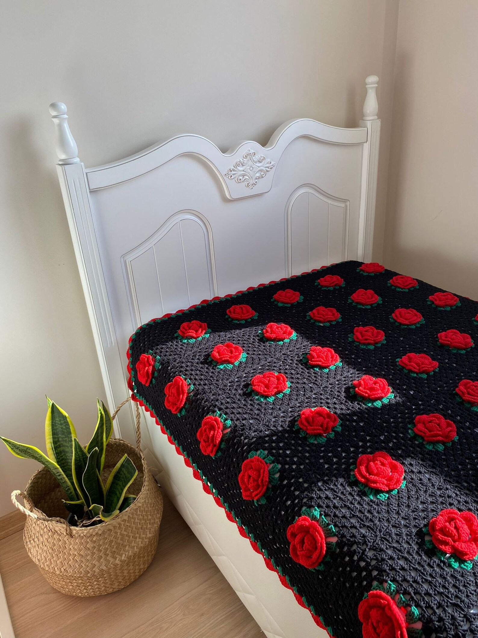 Crochet Red Rose Granny Square Blanket Bedspreadsofa Etsy