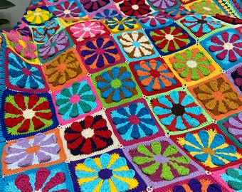 Crochet Daisy Large Throw,Crocheted Granny Square Blanket,Crochet Multi Color Flower Bedspread Knitted Daisy Sofa Blanket, Mother's Day Gift