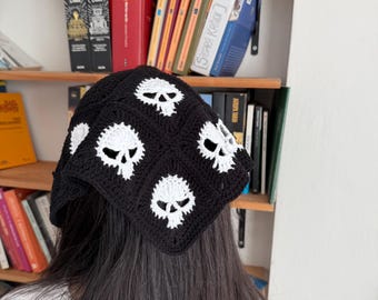 Halloween Crochet Bandana, Skull Granny Square Bandana, Black Head Scarf, Halloween Gift, Hair Kerchief, Halloween Costume, Hair Accessory