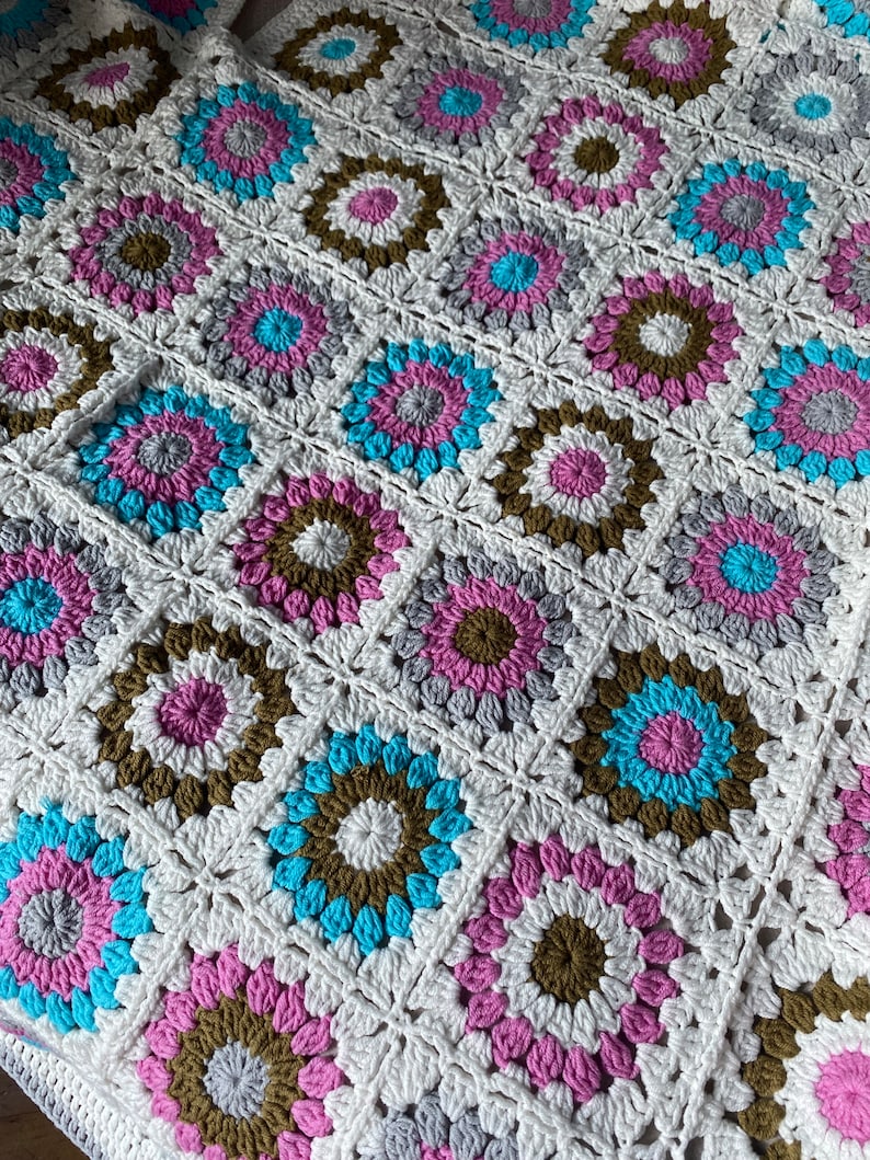 Crochet Granny Square Blanket, Roseanne's Colorful Bedspread, White