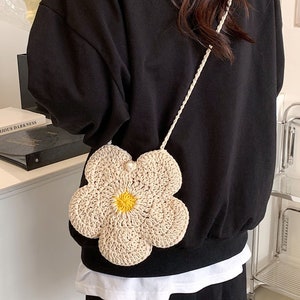 Crochet Daisy Shoulder Bag, Crocheted Flower Crossbody Bag,knit Daisy Purse,Hippie Bag, Knit Small Bag