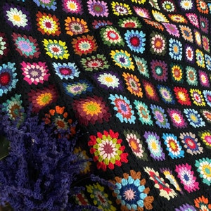 Crocheted  Roseanne's Granny Square Blanket, Colorful Bedspread, Black Granny Square Afghan, Knitted Sofa Blanket, Mother's Day Gift