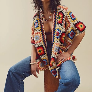 Gilet oversize Grandma Square fatto a mano all&#39;uncinetto, perfetto per l&#39;estate e la spiaggia, cardigan Grandma Square, cappotto boho, gilet kimono, regalo per la mamma