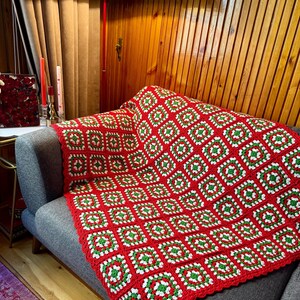 Crochet Christmas Blanket, Granny Square Afghan, Red-Pine Green Bedspread, Granny Square Afghan, Knitted Sofa Throw, Family Christmas Gift
