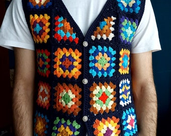 Gilet quadrato Boho della nonna all'uncinetto per uomo, gilet colorato all'uncinetto, abbigliamento Boho Hippie, gilet abbottonato da uomo in maglia, gilet festival