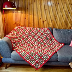 Crochet Christmas Blanket, Granny Square Afghan, Red-Pine Green Bedspread, Handmade Sofa Throw, Family Christmas Gift, Bedroom Decoration