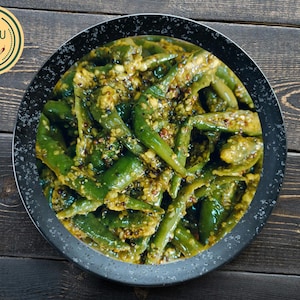 Homemade Green Chilli Pickle: Organic North Indian Achaar (400G)