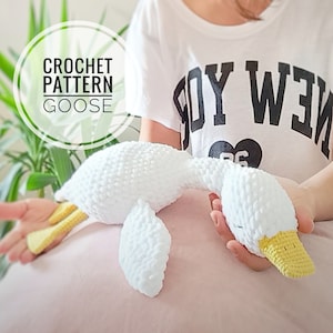 Goose Amigurumi Crochet Pattern: Plush Bird Toy (PDF Pattern)