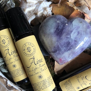 Áine Ritual Oil: olio per unzione infuso con erba di San Giovanni