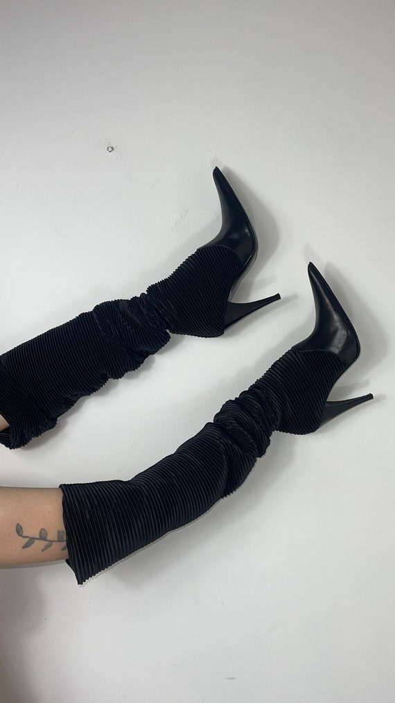Vintage Witchy Long Pointy Boots