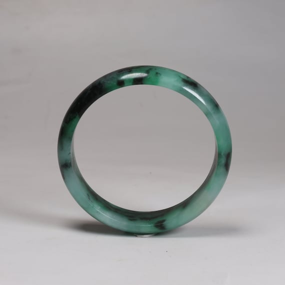 翡翠バングル　内径約57mm ブレスレット a6c94b6d25f467bc341e508df134ab