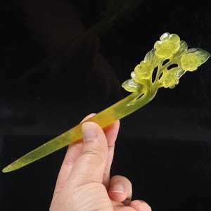 Beautiful plum blossom jade hairpin ,Natural Xiu Jade Hair Stick, jade Hand carved flower hairpin,Gift for Her K1832