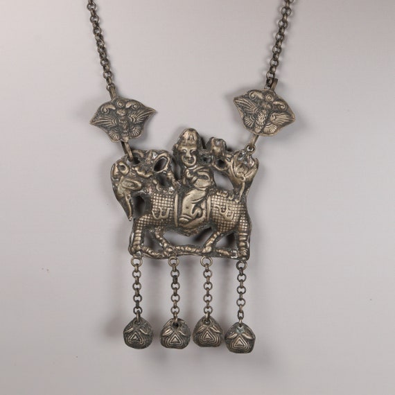 Collection of Chinese antique old silver necklace,