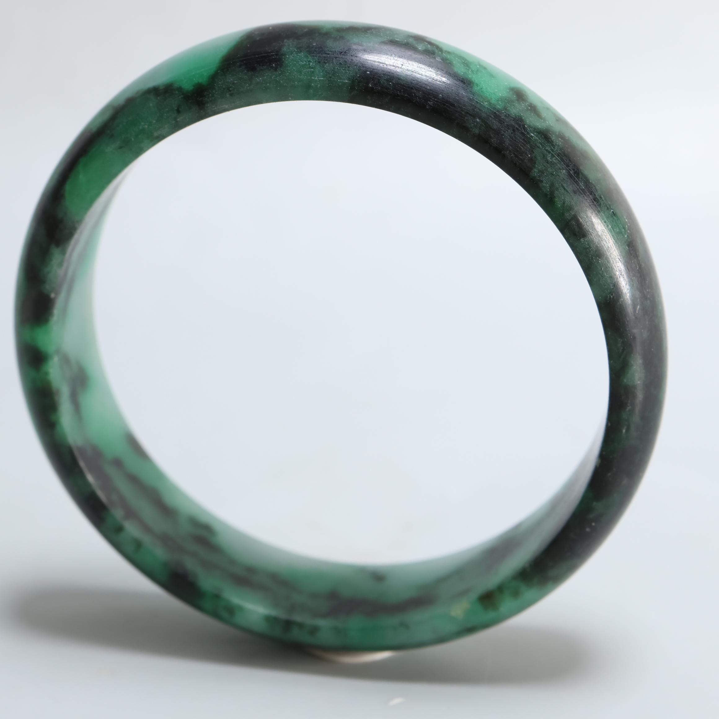 天然翡翠彫刻ブレスレット、内径58mm、高級翡翠バングル、ホリデー