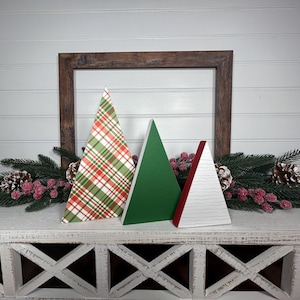 Plaid Wood Christmas Tree Set, Holiday Shelf Decor