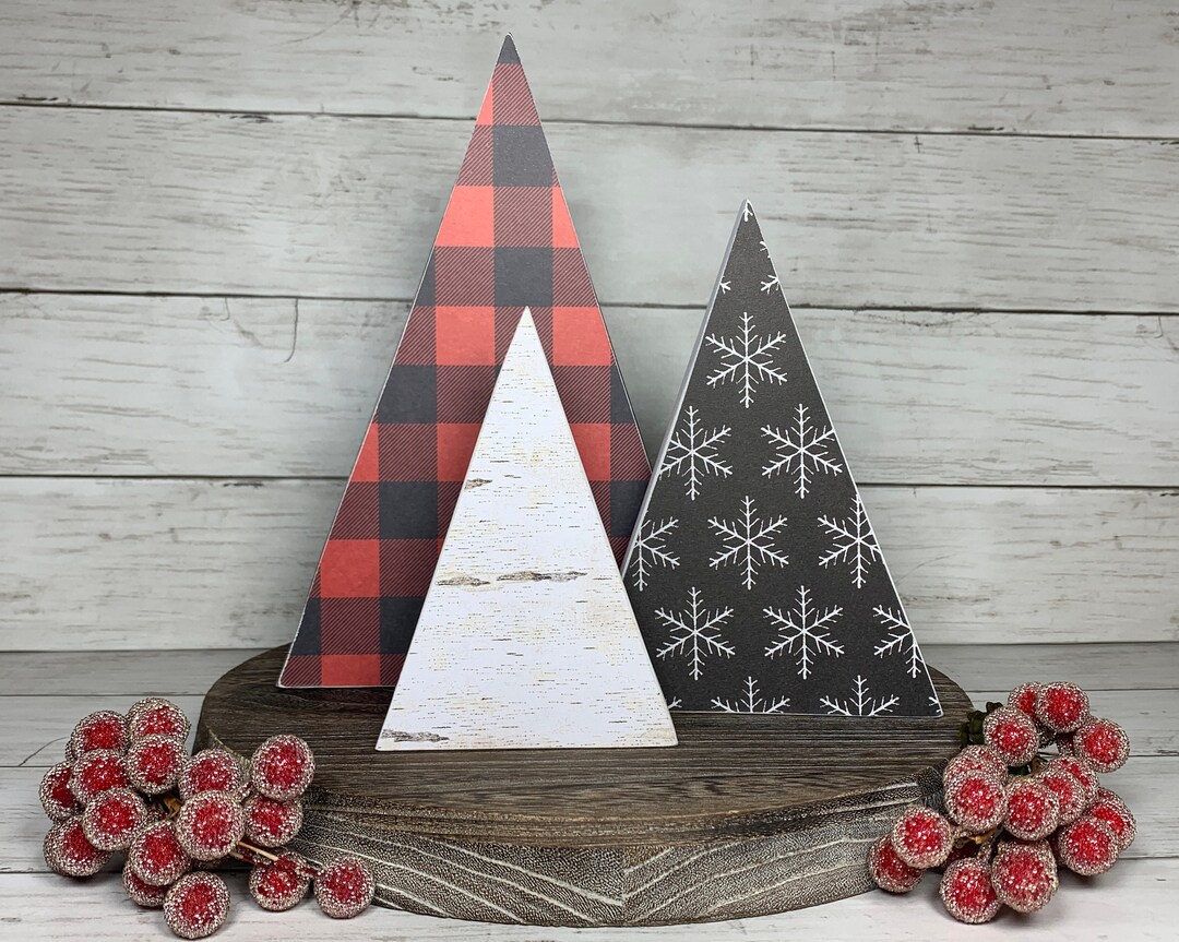 Winter crafting takes on a new dimension with the Plaid Decorative Wood  Burning Tool. Craft a charming Christmas Tree Pallet Sign and…