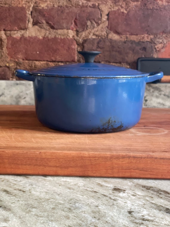 Vintage Le Creuset 22 Blue 3.5 Qt Dutch Oven Enameled Cast Iron Made in  France in Marseille 