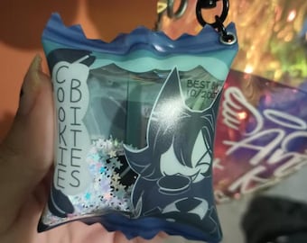 PREORDER- Miss Circle Candy Shaker Bag Keychain (DESC)