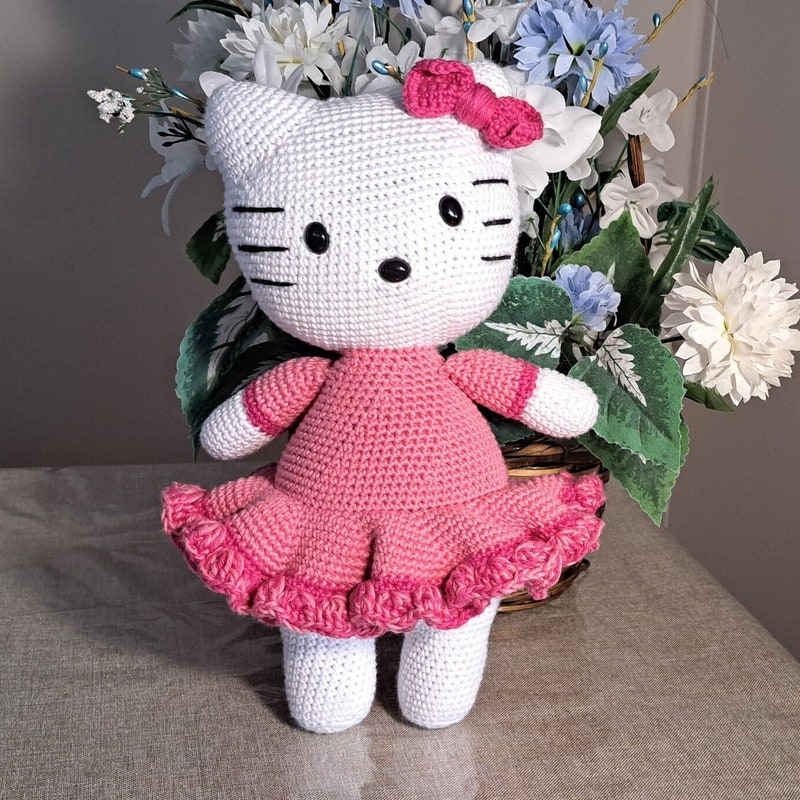Crochet Cute Kitten in Fancy Pink Dress Toy main image 1