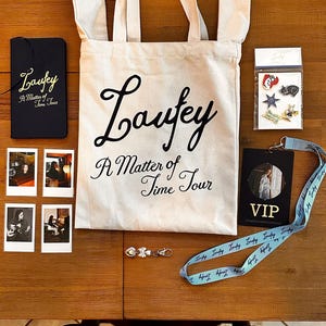 Laufey「A Matter of Time」 VIP限定特典グッズ Laufey A Matter of Time Tour VIP Merch Set - Etsy