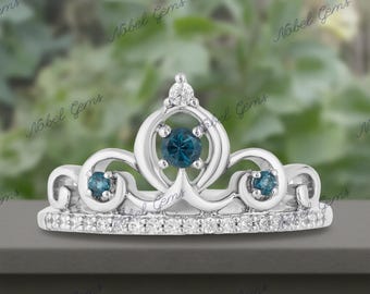 Anillo de tiara con topacio azul Londres, anillo de corona de princesa para mujer, regalo de aniversario para ella, anillo de piedra preciosa azul verdoso, regalo inspirado en Disney