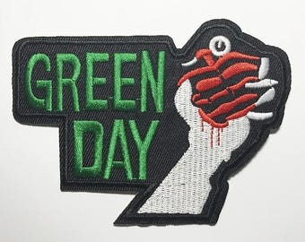 Vintage 2004 Green Day American Idiot Heart Grenade Logo Band T