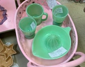 Vinatge Jadite or Jadeite Jeanette Uranium containing juicer