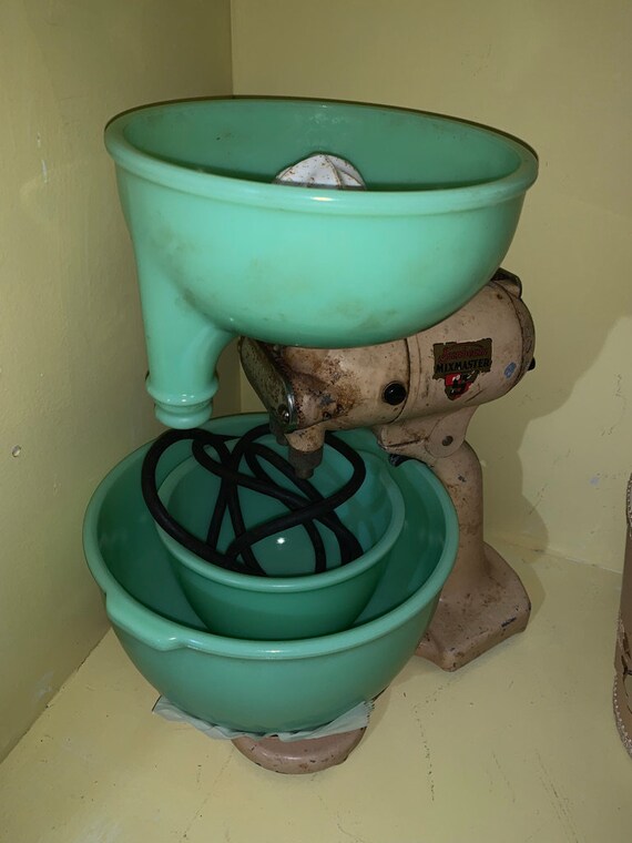 Vintage Sunbeam Mixmaster With Bowls and Juicer Jadeite Mckee Etsy