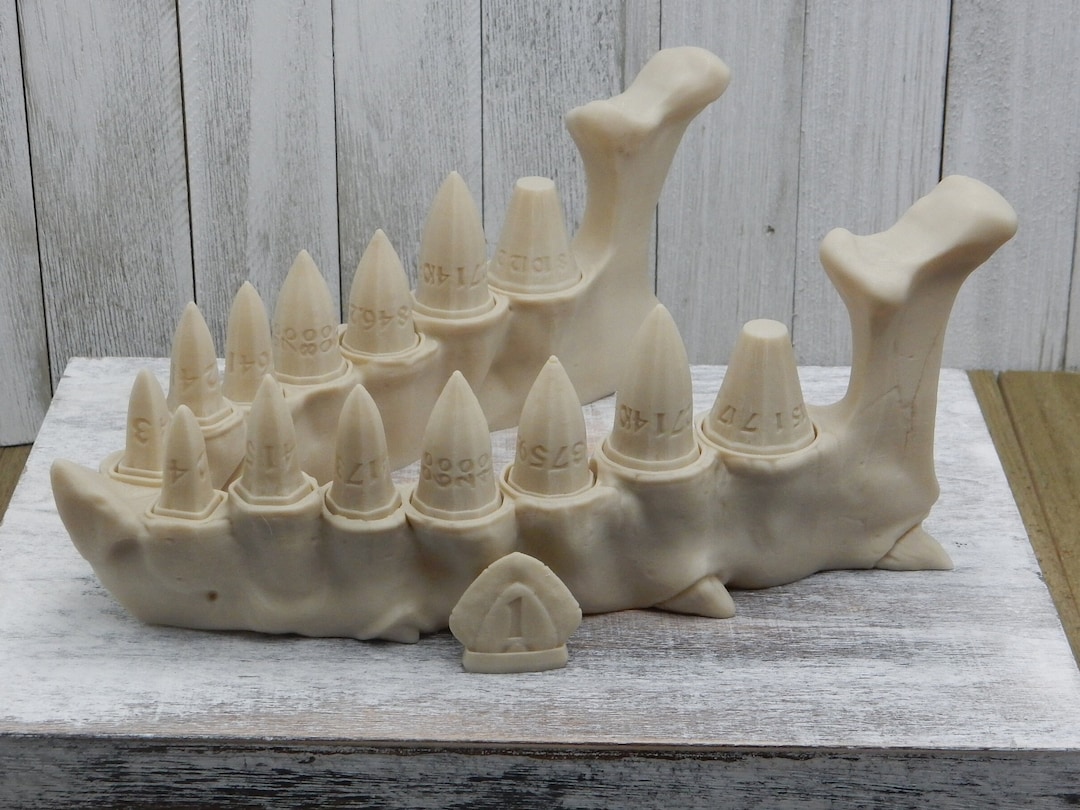 Dragon Teeth Dice Set