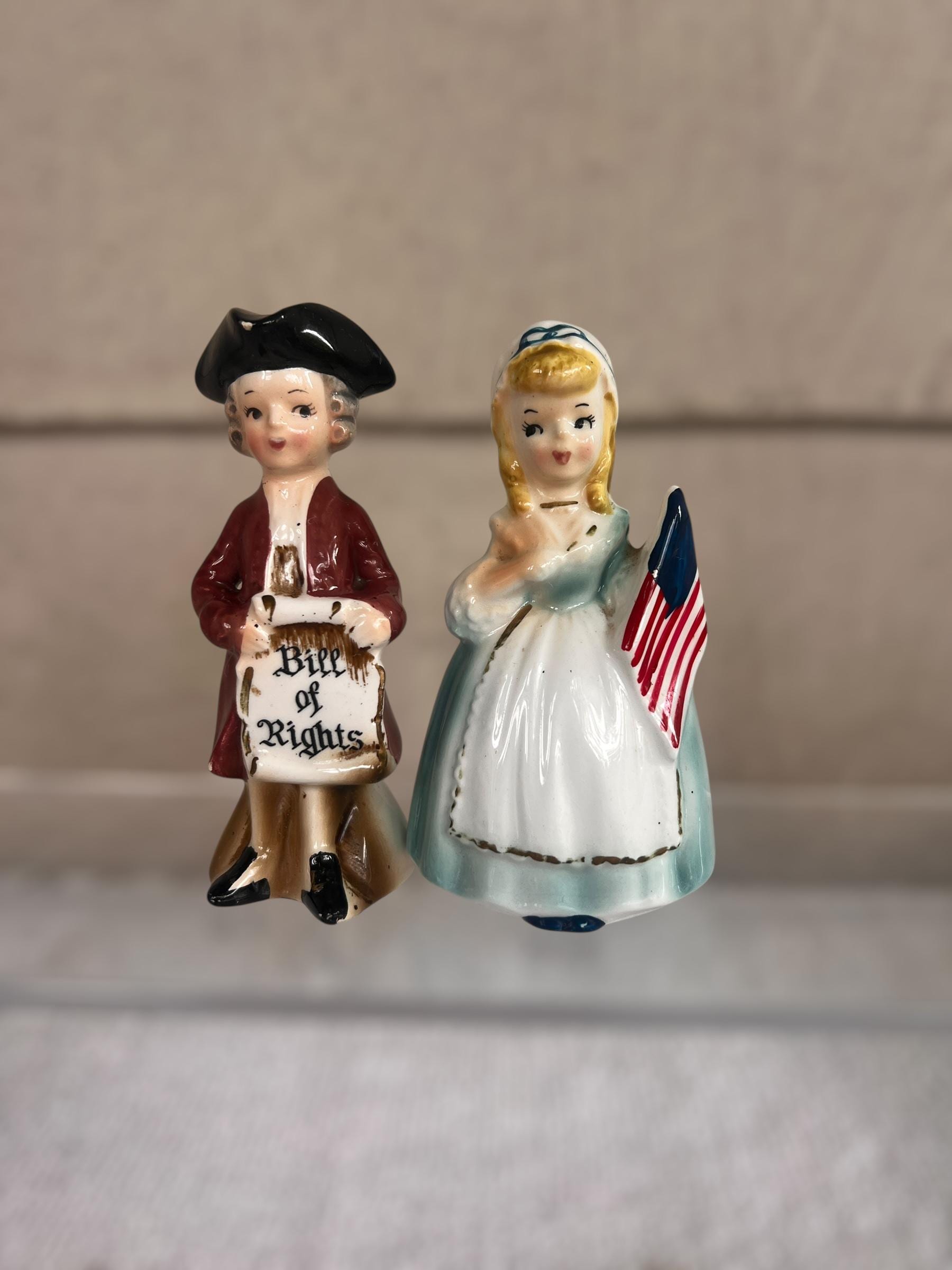 アンティーク レトロ ヴィンテージ ケンスケ・ササキ サイン入りフィギュアmm Rare Vintage Enesco Betsy Ross Bill of Rights Salt & Pepper Shaker