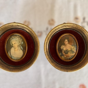 Vintage Cameo Creation Wandtafeln Set – Mrs. Chaplin & Gräfin von Blessington – Regency Miniaturen Porträt – Wanddeko im viktorianischen Stil