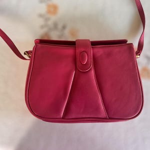 Vintage 1980s Small Pink Leather Shoulder Bag - Etra Magenta Leather Handbag - Structured Satchel Purse with Adjustable Strap
