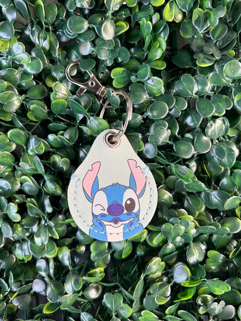 Character Apple Air Tag Holder Air Tag Air Tag Case Keychain Vegan